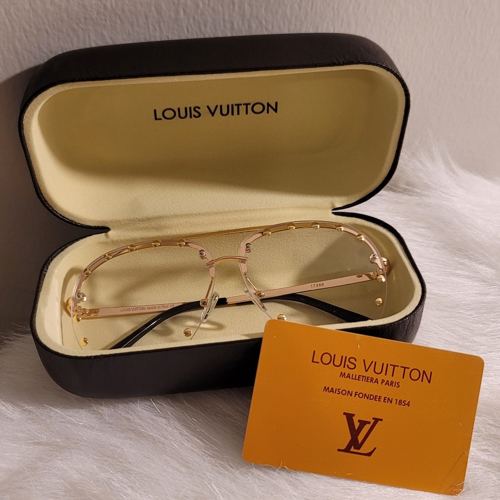 Lv glasses